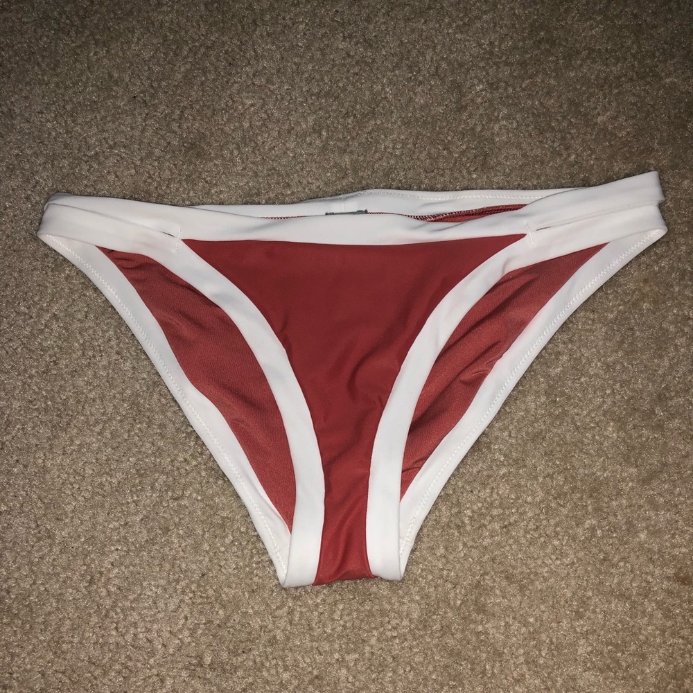 Bikini bottoms